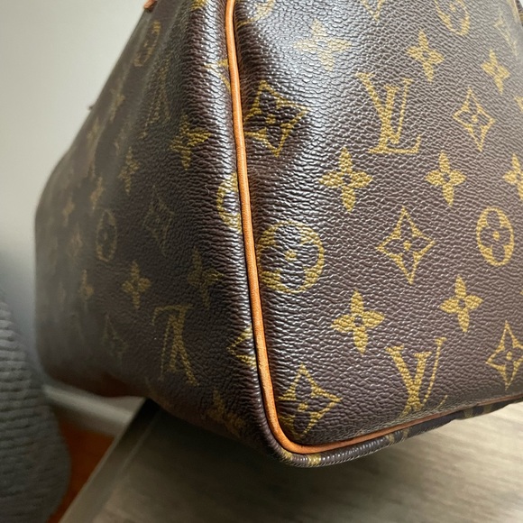 Louis Vuitton Speedy 30 - Picture 12 of 15
